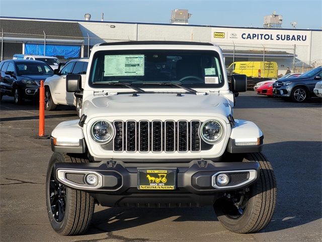 2025 Jeep Wrangler 4xe Sahara