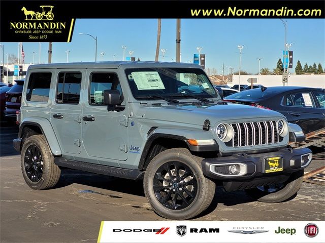 2025 Jeep Wrangler 4xe Sahara