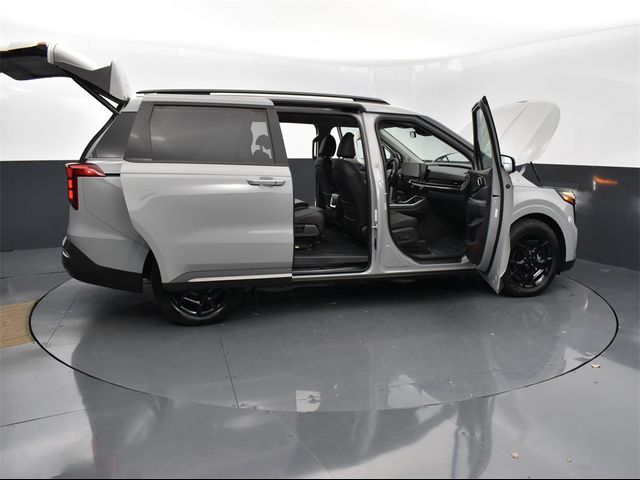 2025 Kia Carnival SX