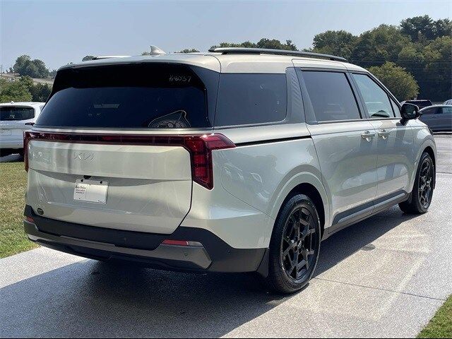 2025 Kia Carnival SX