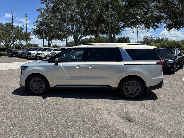 2025 Kia Carnival SX