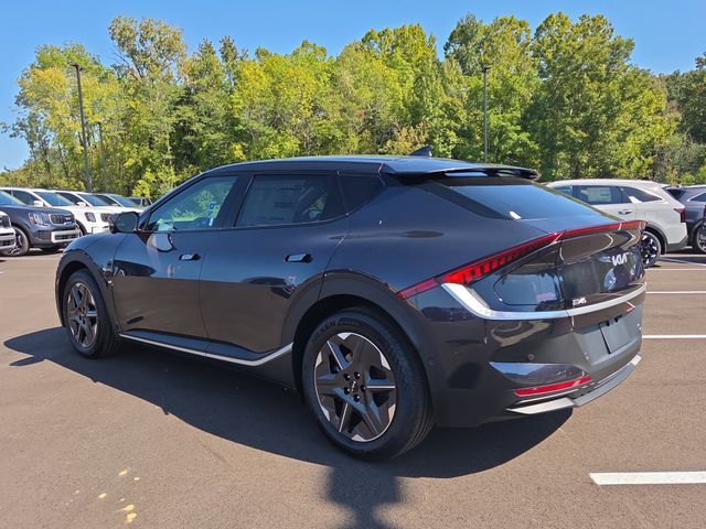 2025 Kia EV6 Light Long Range