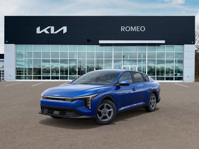 2025 Kia K4 LXS