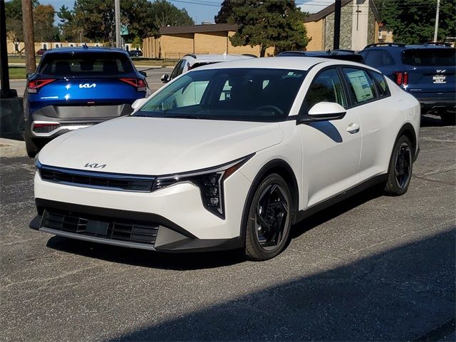 2025 Kia K4 EX