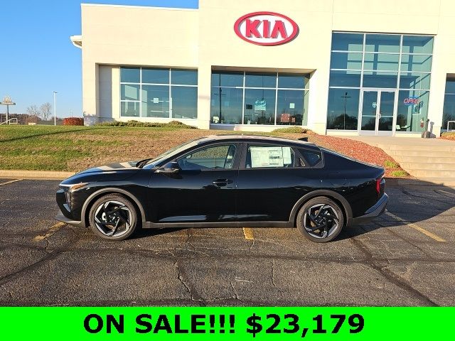 2025 Kia K4 EX