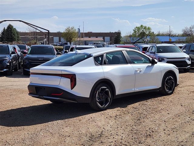 2025 Kia K4 EX