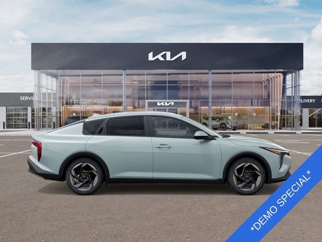 2025 Kia K4 EX