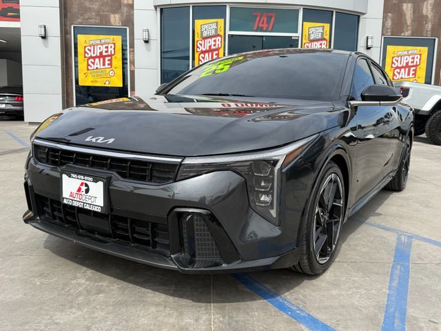 2025 Kia K4 GT-Line