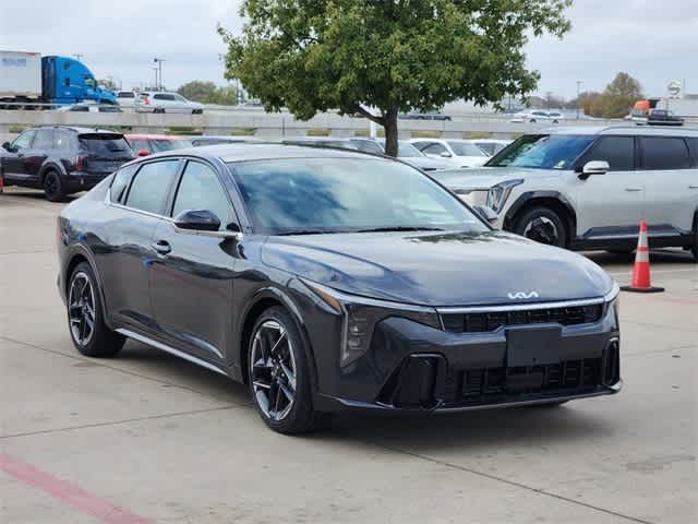 2025 Kia K4 GT-Line