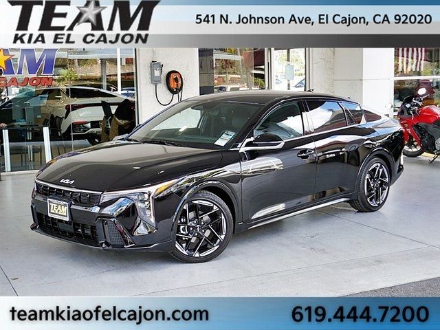 2025 Kia K4 GT-Line