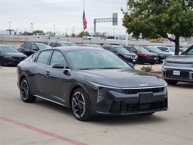 2025 Kia K4 GT-Line