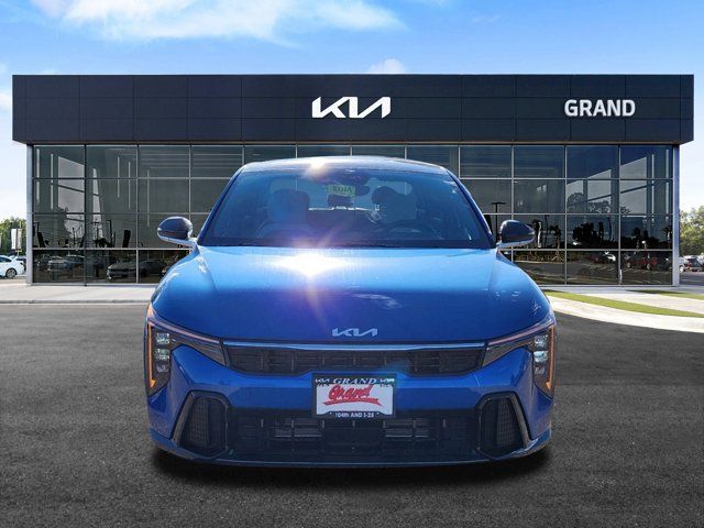 2025 Kia K4 GT-Line