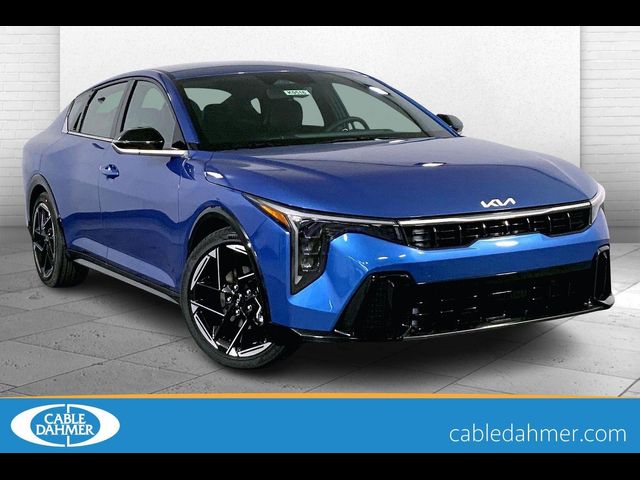 2025 Kia K4 GT-Line