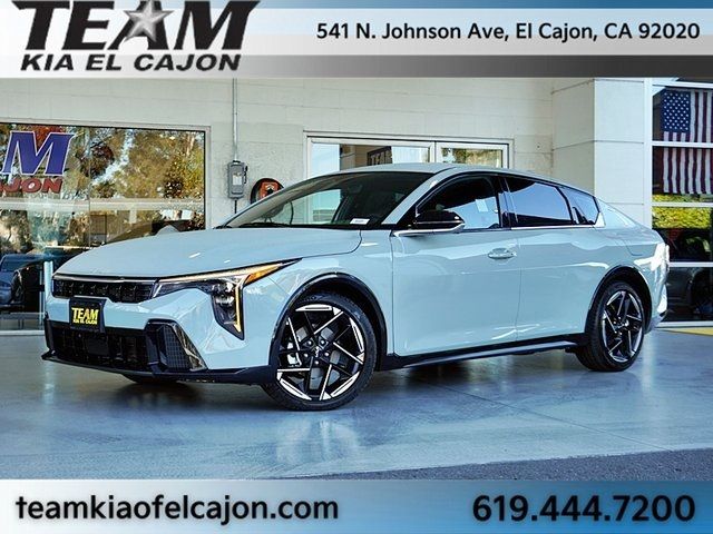 2025 Kia K4 GT-Line
