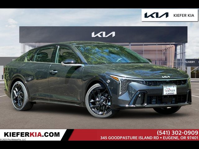 2025 Kia K4 GT-Line Turbo