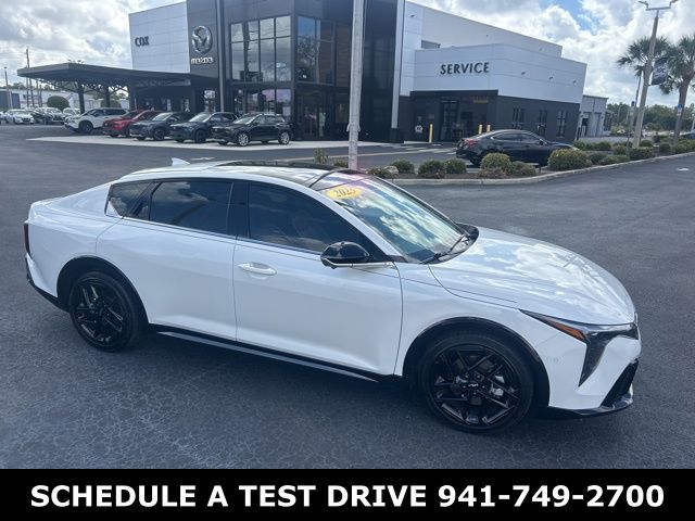 2025 Kia K4 GT-Line Turbo