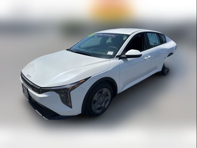 2025 Kia K4 LX