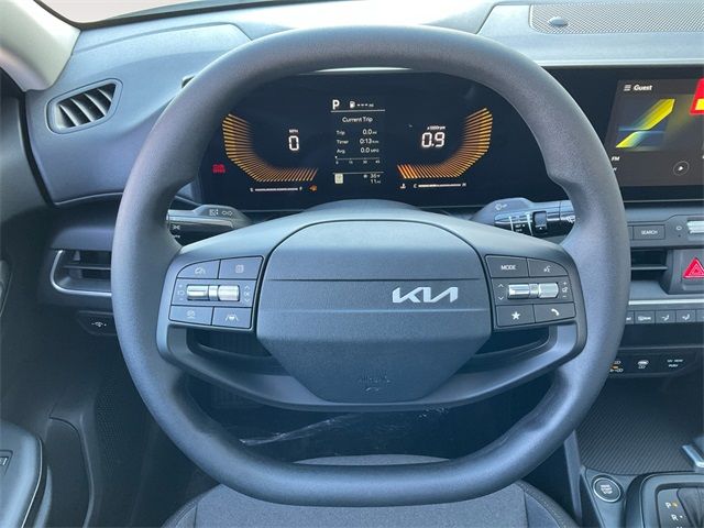 2025 Kia K4 LX