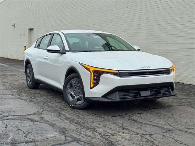 2025 Kia K4 LX