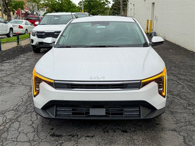 2025 Kia K4 LX