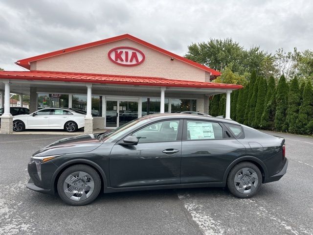 2025 Kia K4 LX