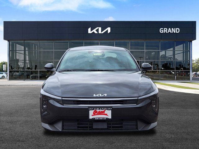2025 Kia K4 LX
