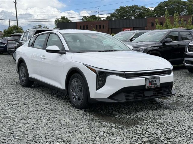 2025 Kia K4 LX
