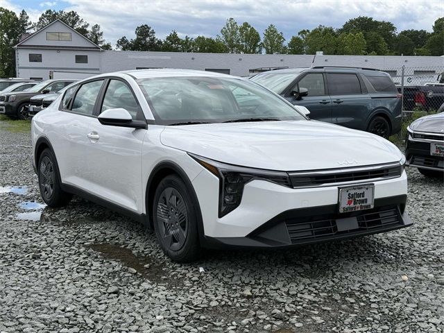 2025 Kia K4 LX