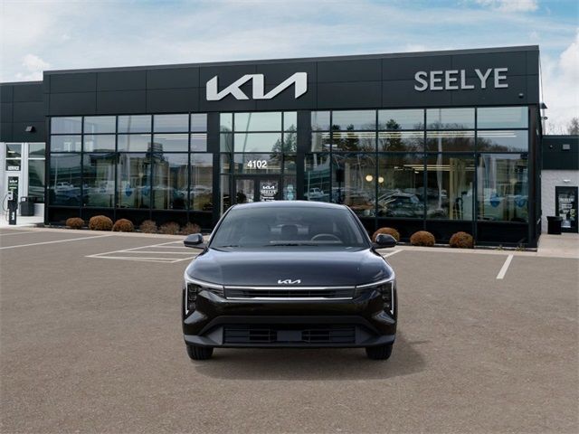 2025 Kia K4 LX