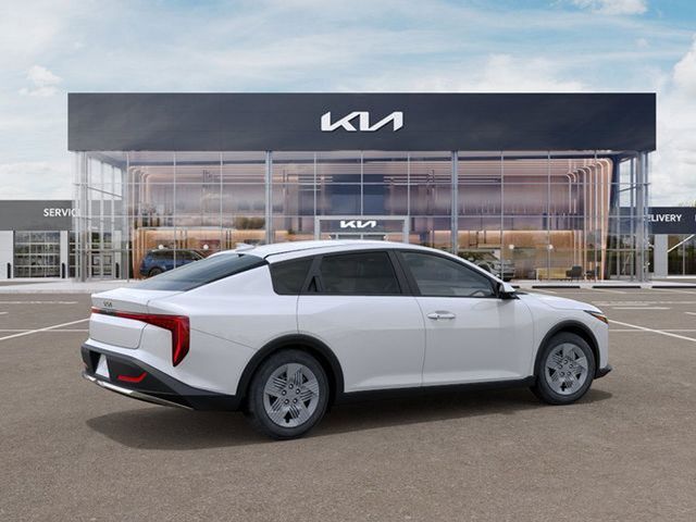 2025 Kia K4 LX