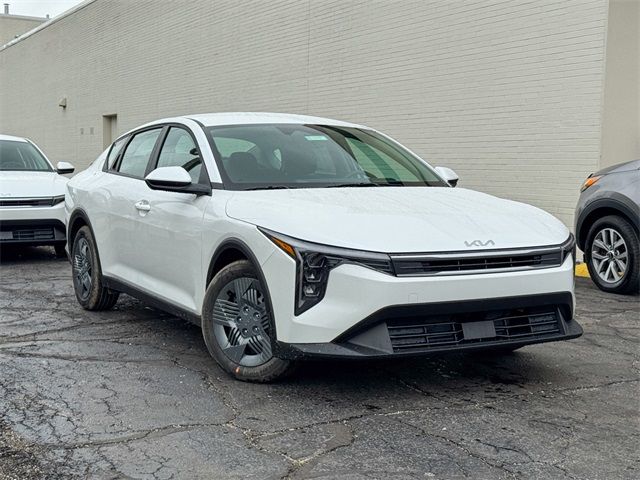 2025 Kia K4 LX