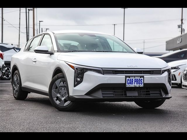 2025 Kia K4 LX