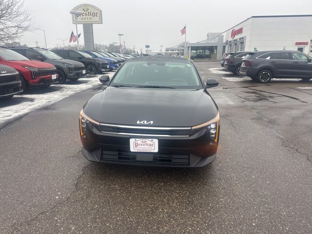 2025 Kia K4 LX