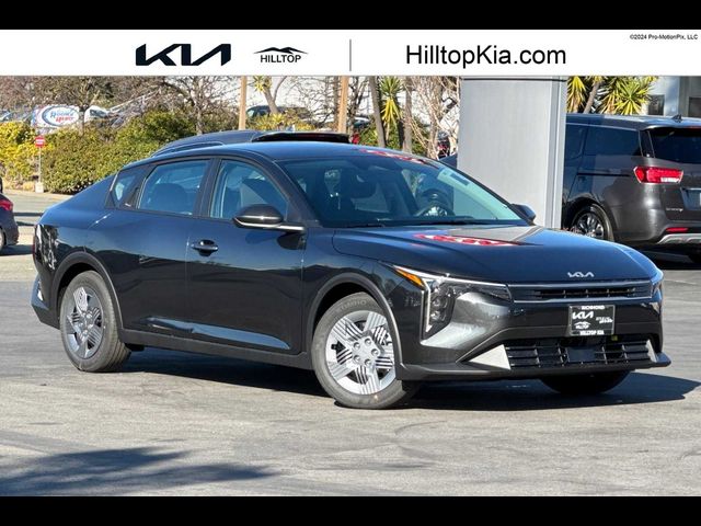 2025 Kia K4 LX