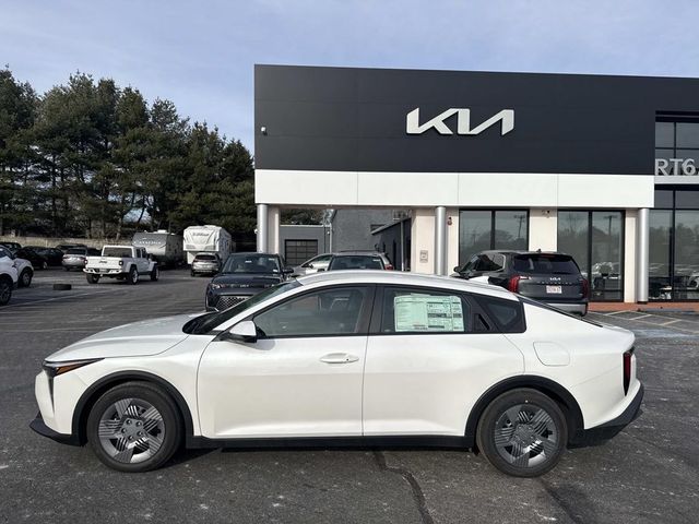 2025 Kia K4 LX