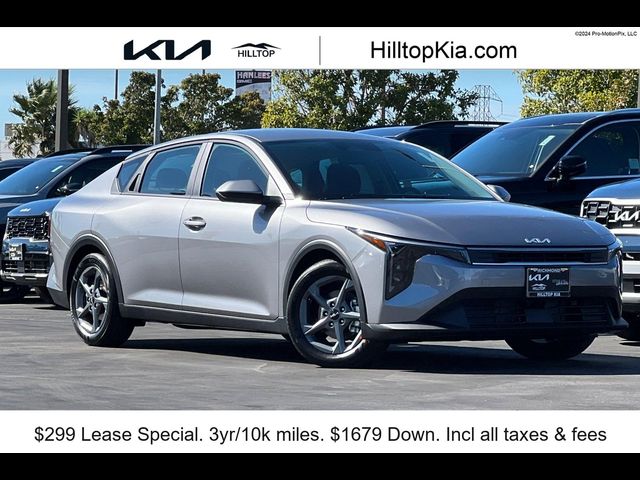 2025 Kia K4 LXS