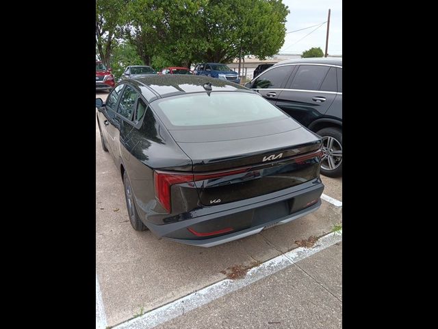 2025 Kia K4 LXS