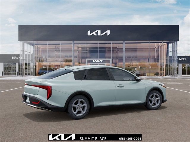 2025 Kia K4 LXS