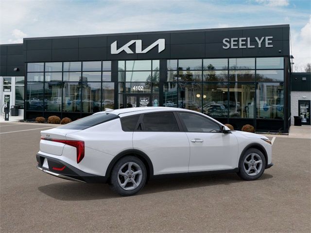 2025 Kia K4 LXS