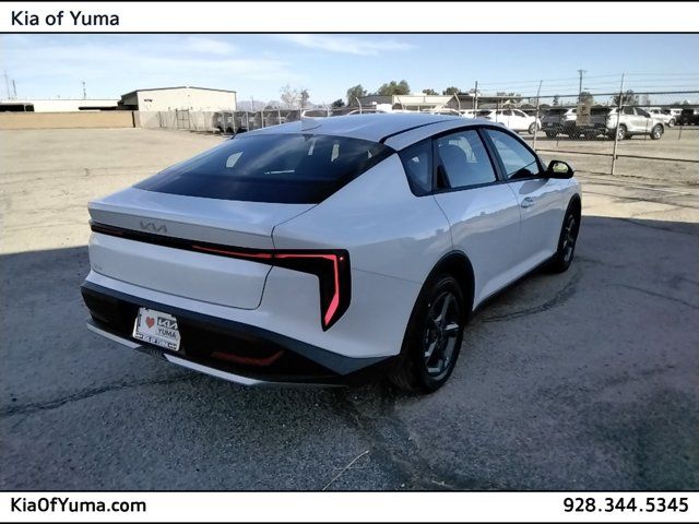 2025 Kia K4 LXS