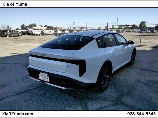 2025 Kia K4 LXS