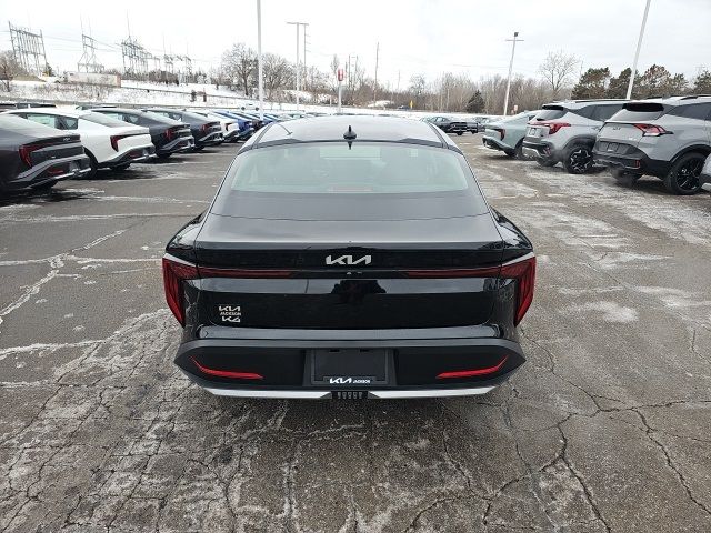 2025 Kia K4 LXS