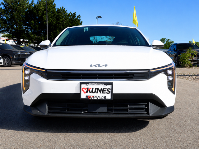 2025 Kia K4 LXS