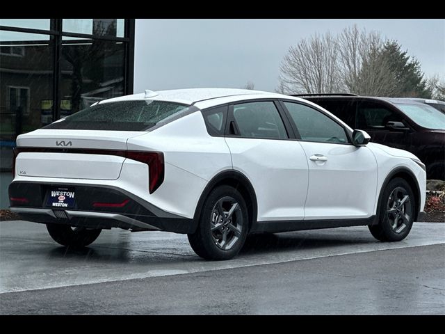 2025 Kia K4 LXS