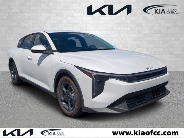 2025 Kia K4 LXS