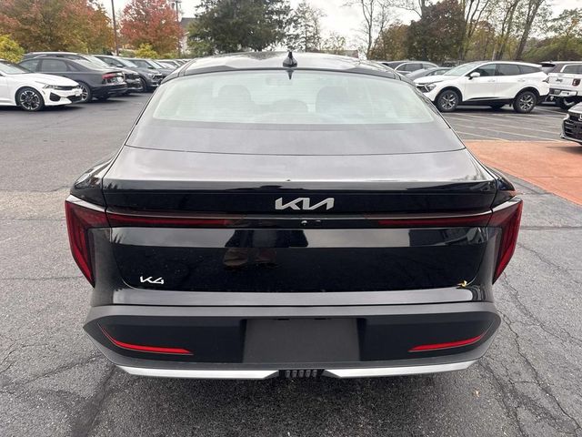 2025 Kia K4 LXS
