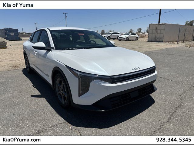 2025 Kia K4 LXS