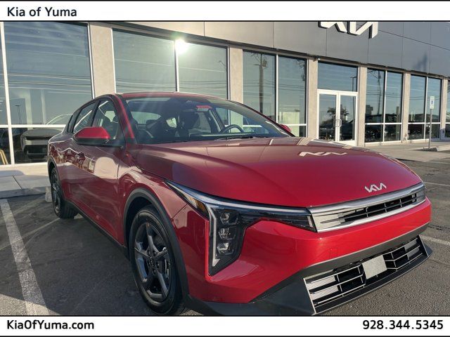 2025 Kia K4 LXS