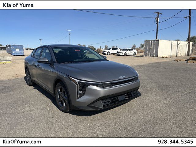 2025 Kia K4 LXS