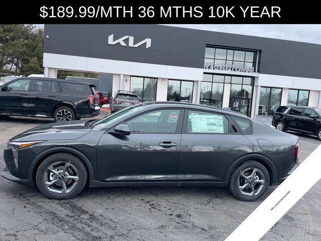 2025 Kia K4 LXS